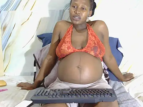 l4 love online show from October 10, 2025, 8:08 pm