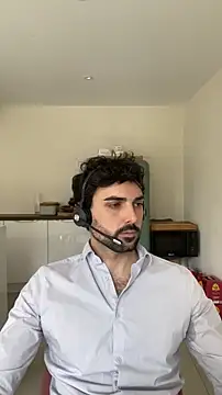 eauminerale online show from April 22, 2026, 10:28 am