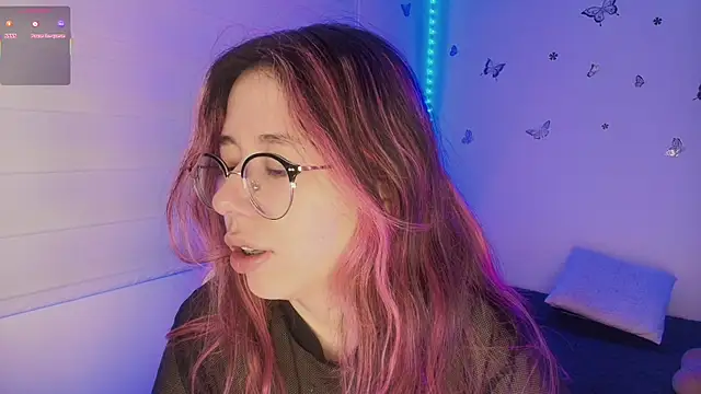 sweettvera online show from November 15, 2025, 10:56 am