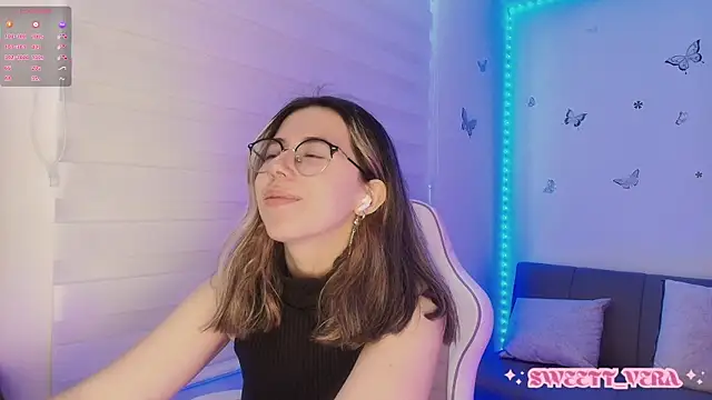 sweettvera online show from December 13, 2025, 9:31 pm