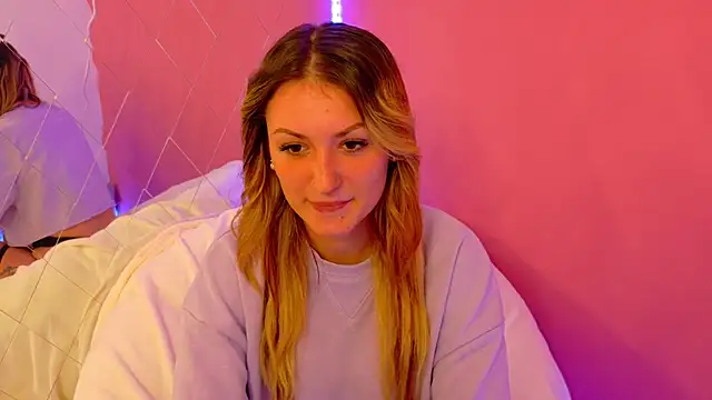 Snapshot of Anaayss_ chatting on October 1, 2025, 5:13 am Anaayss online show from October 1, 2025, 5:13 am