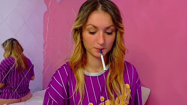 Snapshot of Anaayss_ chatting on October 17, 2025, 4:59 am Anaayss online show from October 17, 2025, 4:59 am