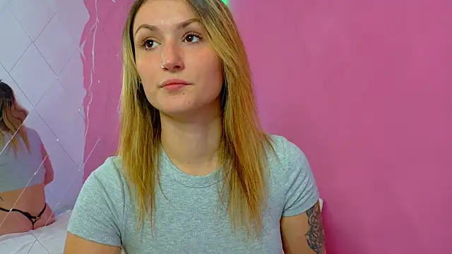 Snapshot of Anaayss_ chatting on October 24, 2025, 4:53 am Anaayss online show from October 24, 2025, 4:53 am