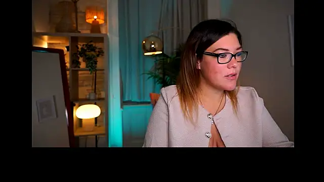 mrs fllowerr online show from October 27, 2025, 4:00 pm