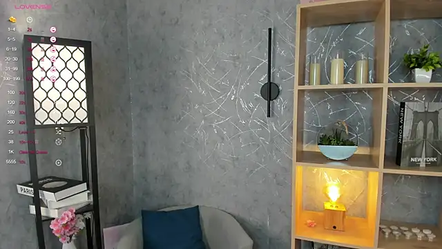 Snapshot of ElenoreReth chatting on November 11, 2025, 1:38 am ElenoreReth online show from November 11, 2025, 1:38 am