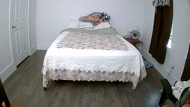 Buggy1965 online show from November 21, 2025, 2:05 pm