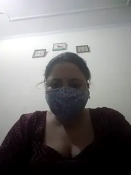 Snapshot of Cute-Purva chatting on October 31, 2025, 4:35 am Cute-Purva online show from October 31, 2025, 4:35 am