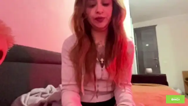 Snapshot of Shadow_Roxy chatting on September 28, 2025, 10:15 pm Shadow Roxy online show from September 28, 2025, 10:15 pm