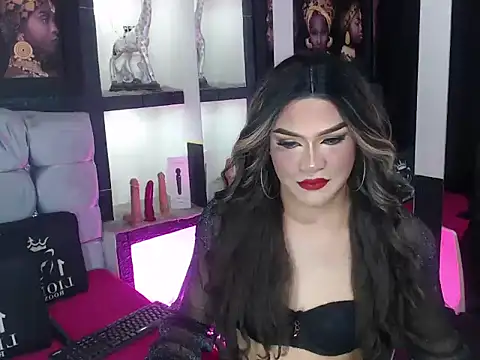 Snapshot of Sophia_hott01 chatting on October 14, 2025, 2:12 am Sophia hott01 online show from October 14, 2025, 2:12 am