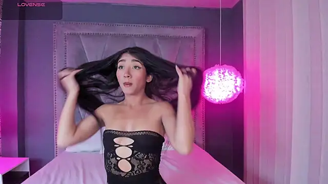 Snapshot of Mariana_Kalo chatting on October 8, 2025, 11:19 am Mariana Kalo online show from October 8, 2025, 11:19 am