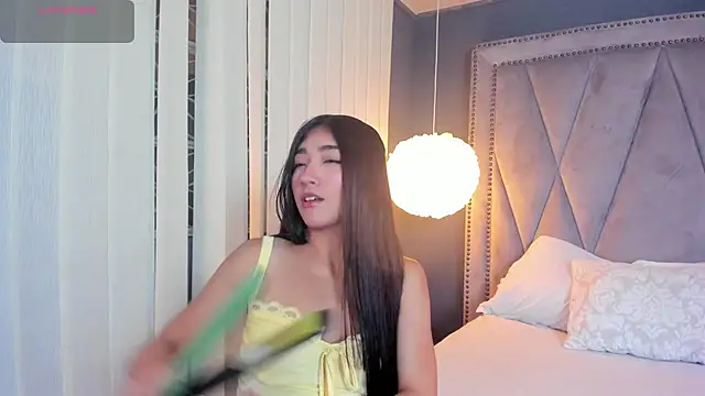 Snapshot of Mariana_Kalo chatting on October 10, 2025, 10:58 am Mariana Kalo online show from October 10, 2025, 10:58 am