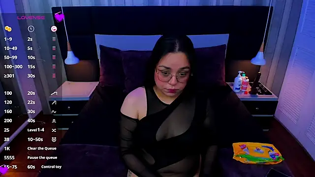 annytovar online show from October 21, 2025, 8:53 pm