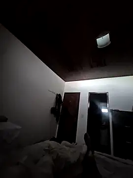 Preto18cmssa online show from October 13, 2025, 11:43 am