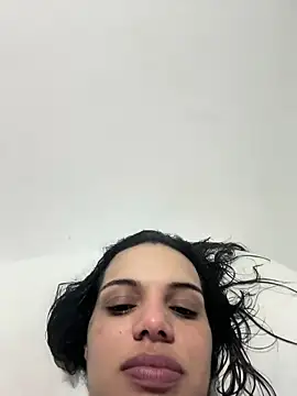 Snapshot of Anavalle chatting on November 2, 2025, 8:17 am Anavalle online show from November 2, 2025, 8:17 am