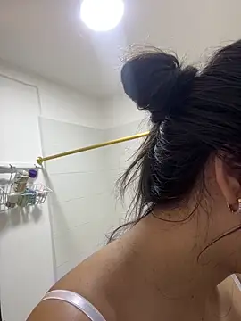 IsabellaJoness  online show from October 9, 2025, 11:41 am