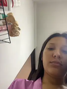 IsabellaJoness  online show from October 28, 2025, 11:03 am