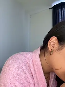 IsabellaJoness  online show from February 20, 2026, 8:09 pm