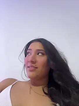 IsabellaJoness  online show from March 26, 2026, 9:53 pm