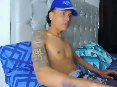 Frayhot777 online show from September 30, 2025, 8:36 pm