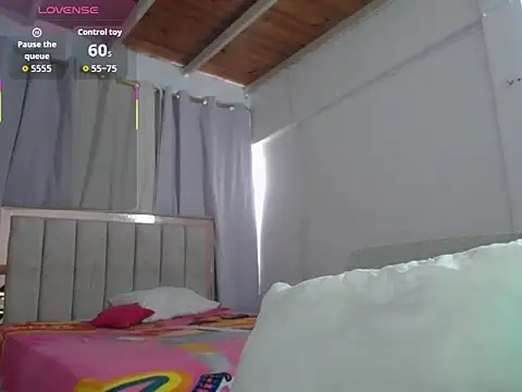 dulcesofi20 online show from November 20, 2025, 7:46 pm