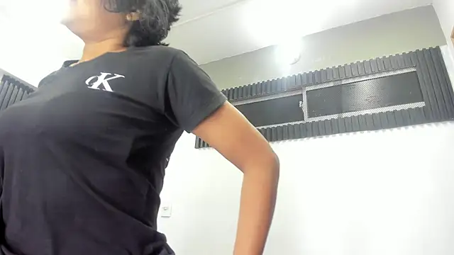 emperatris 23 online show from October 4, 2025, 12:14 pm