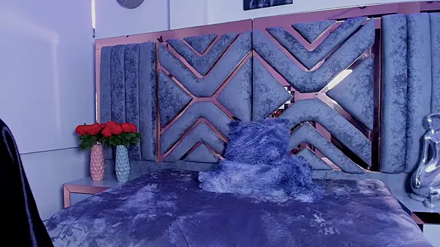 Candy dim online show from October 6, 2025, 8:06 pm