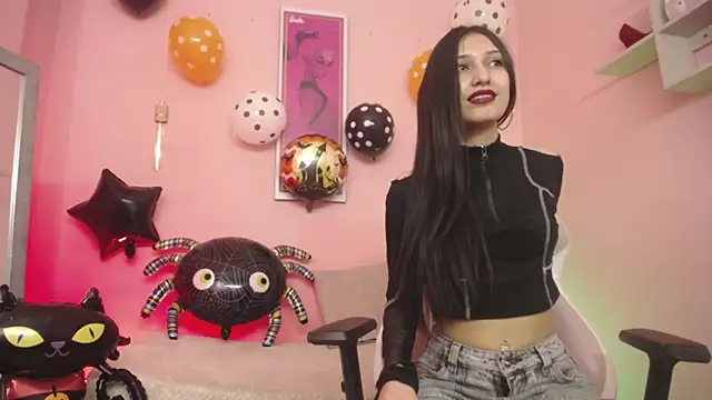 Alice in horyland  online show from October 18, 2025, 8:42 pm