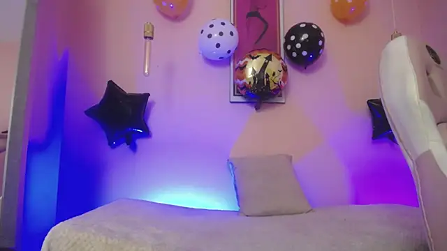 Alice in horyland  online show from October 20, 2025, 8:20 pm