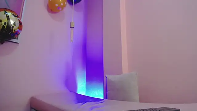 Alice in horyland  online show from October 23, 2025, 7:56 pm