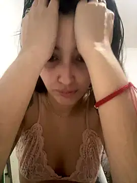 Snapshot of KarenG2025 chatting on October 10, 2025, 3:38 am KarenG2025 online show from October 10, 2025, 3:38 am