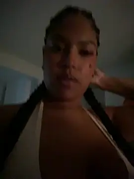 Snapshot of miiabrown18 chatting on October 31, 2025, 1:39 am miiabrown18 online show from October 31, 2025, 1:39 am