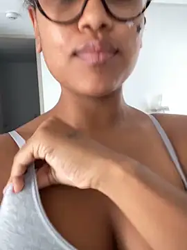 Snapshot of miiabrown18 chatting on November 9, 2025, 7:23 pm miiabrown18 online show from November 9, 2025, 7:23 pm