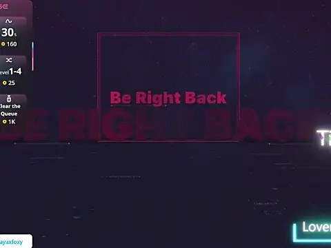 Snapshot of luluubloomm chatting on October 1, 2025, 11:33 pm luluubloomm online show from October 1, 2025, 11:33 pm