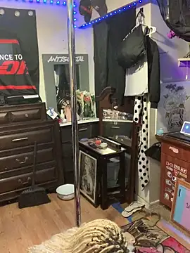 blondebarbiebae online show from September 30, 2025, 8:25 pm