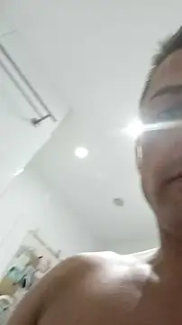 Daniel85Schlam online show from October 3, 2025, 5:21 pm