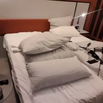 Daniel85Schlam online show from April 7, 2026, 1:28 am