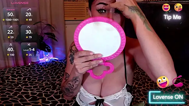 Snapshot of YourDreamTrans chatting on October 17, 2025, 2:37 am YourDreamTrans online show from October 17, 2025, 2:37 am