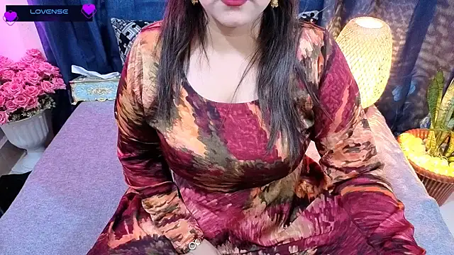 Sanvi-Queen online show from December 19, 2025, 6:20 am