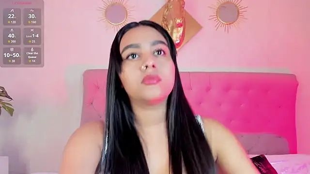 CharlottePetitte online show from October 6, 2025, 8:28 pm