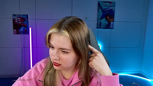 HaleySun online show from September 30, 2025, 9:03 am