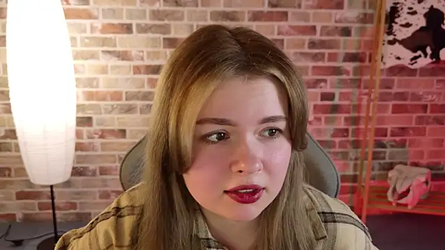 HaleySun online show from October 16, 2025, 1:12 pm