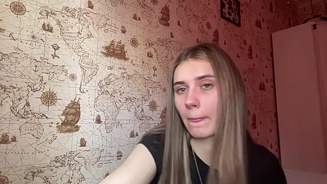 JerrieLoosle online show from June 17, 2026, 8:17 am
