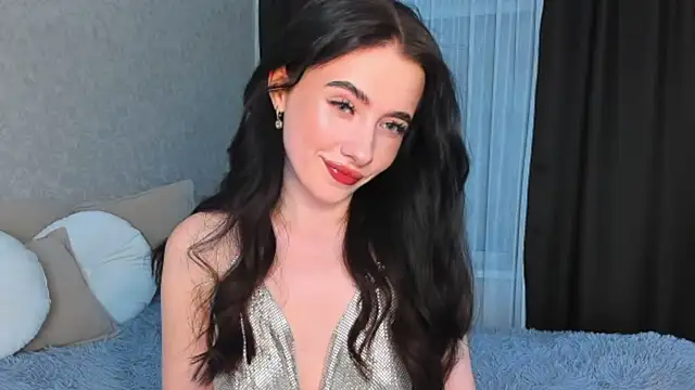 Milla Moore online show from October 30, 2025, 2:29 pm