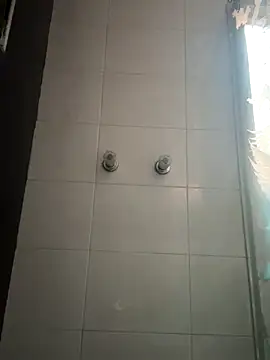 Violettt hot online show from October 2, 2025, 12:23 pm