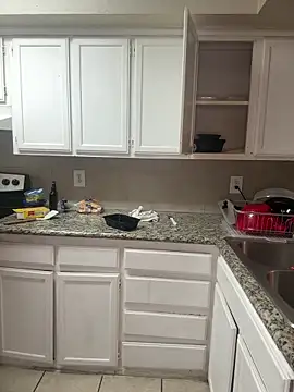 Snapshot of YeahhhitsBreezy chatting on March 8, 2026, 2:15 am YeahhhitsBreezy online show from March 8, 2026, 2:15 am