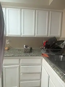 Snapshot of YeahhhitsBreezy chatting on March 30, 2026, 12:00 am YeahhhitsBreezy online show from March 30, 2026, 12:00 am