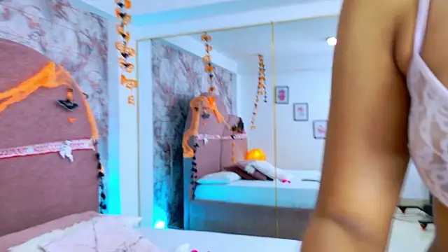 Snapshot of Aliss_Star chatting on October 29, 2025, 12:07 pm Aliss Star online show from October 29, 2025, 12:07 pm