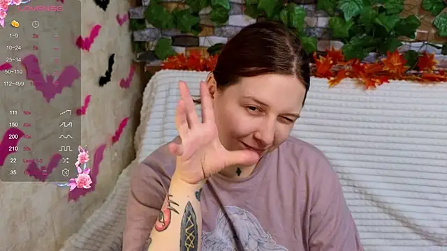 Belinda Starlight online show from October 27, 2025, 1:37 pm