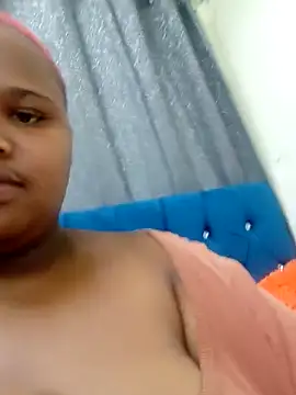 BustyBMWx online show from October 10, 2025, 5:45 pm