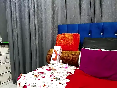 BustyBMWx online show from October 13, 2025, 10:37 am